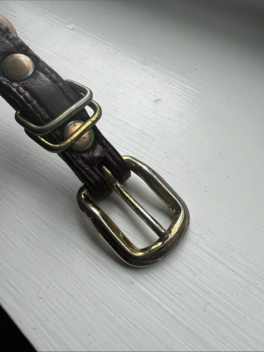 The Leather Shop Slim Burgundy Women’s Leather Belt Gold-Tone Buckle Medium
